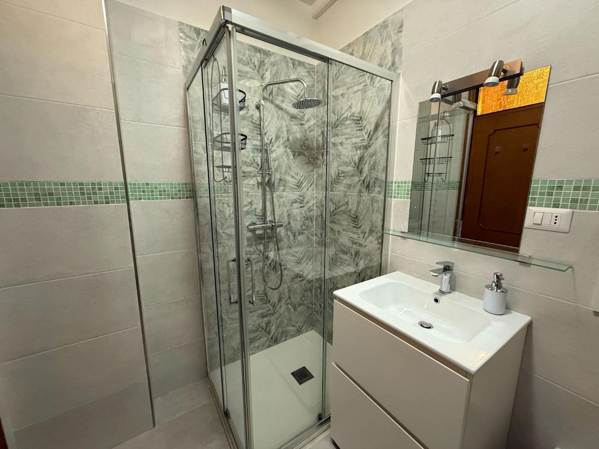 Wh - Appartamento Siccardi In Zona Residenziale Con Posto Auto ซานเรโม ภายนอก รูปภาพ